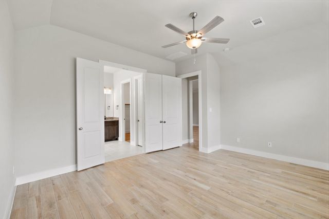 10719 River Walk Drive, Missouri City, TX 77459