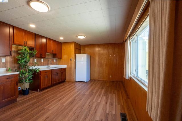 404 Bradrick Dr, San Leandro, CA 94578