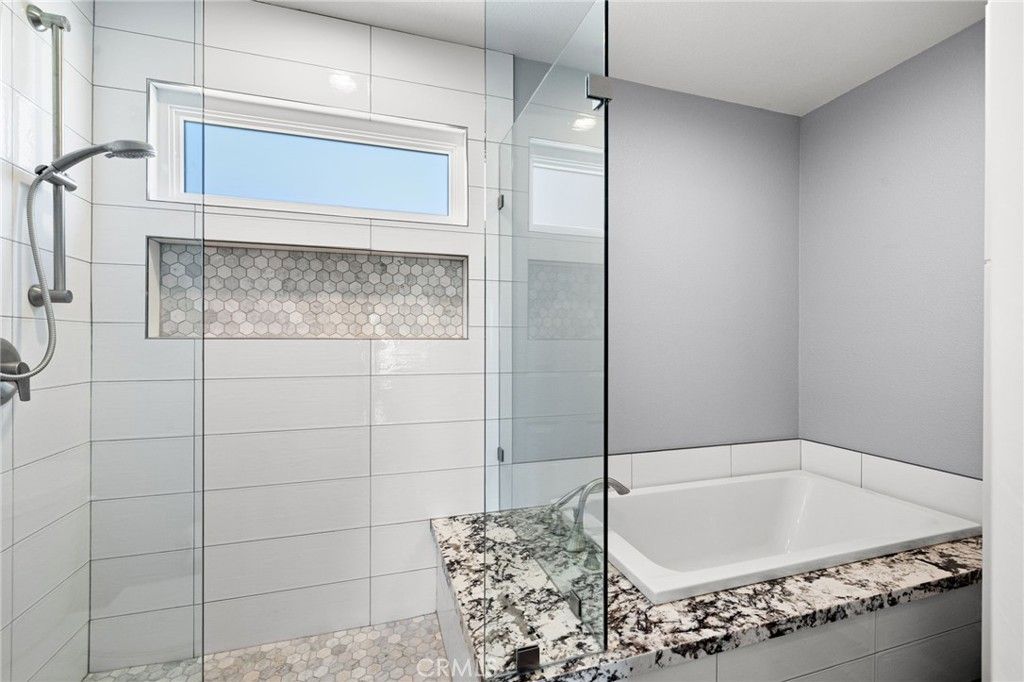 Image 5 of property listing at 41488 Inverness, Palm Desert, CA 92211