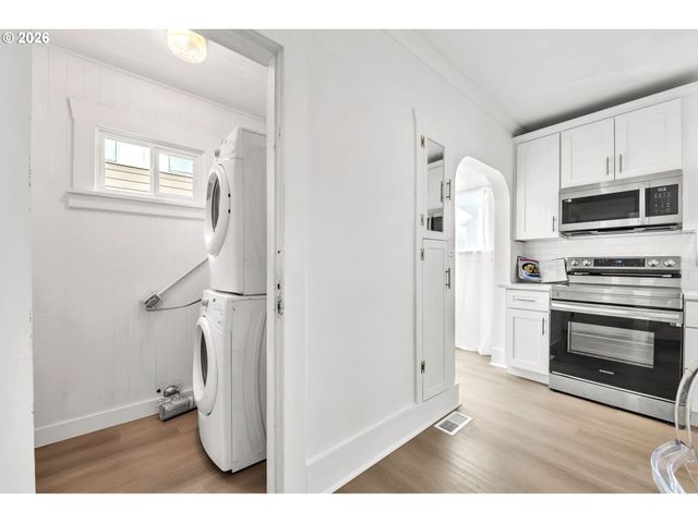 7630 N DRUMMOND Ave A, Portland, OR 97217