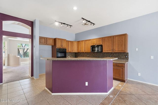 337 E Calle Albita, Green Valley, AZ 85614