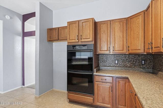 337 E Calle Albita, Green Valley, AZ 85614