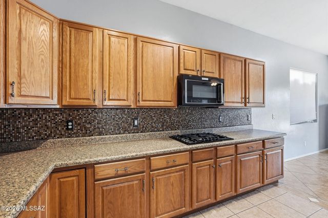 337 E Calle Albita, Green Valley, AZ 85614