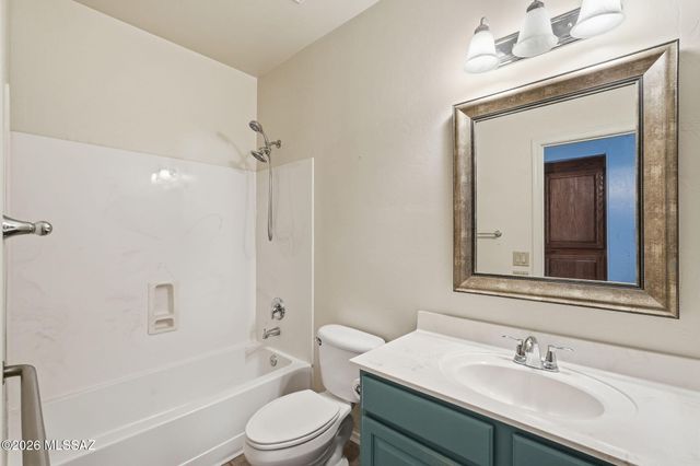 337 E Calle Albita, Green Valley, AZ 85614