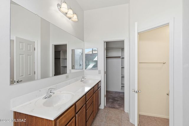 337 E Calle Albita, Green Valley, AZ 85614