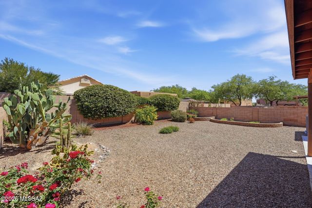 337 E Calle Albita, Green Valley, AZ 85614