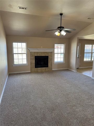 812 Grant Avenue, Prairie Grove, AR 72753