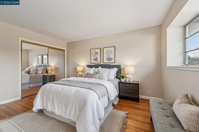 1103 1103 Larch Avenue, Moraga, CA 94556