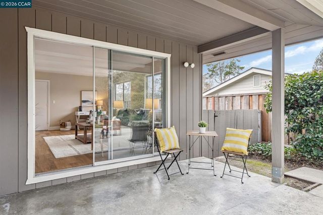 1103 1103 Larch Avenue, Moraga, CA 94556