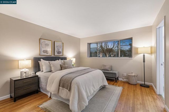 1103 1103 Larch Avenue, Moraga, CA 94556