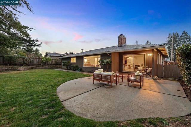 1103 1103 Larch Avenue, Moraga, CA 94556