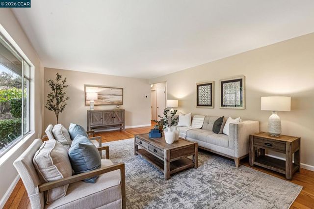 1103 1103 Larch Avenue, Moraga, CA 94556