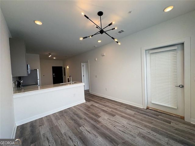 525 Parkway Drive NE APT 510, Atlanta, GA 30308