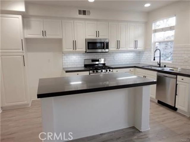 77 Koehler, Buena Park, CA 90621