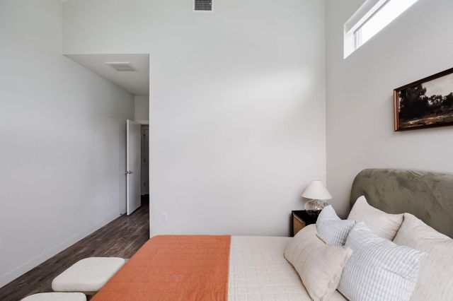 801 N Bluff DR 28, Austin, TX 78745