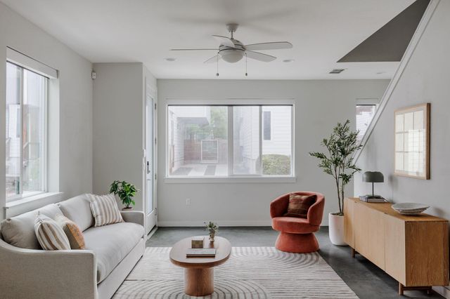 801 N Bluff DR 28, Austin, TX 78745