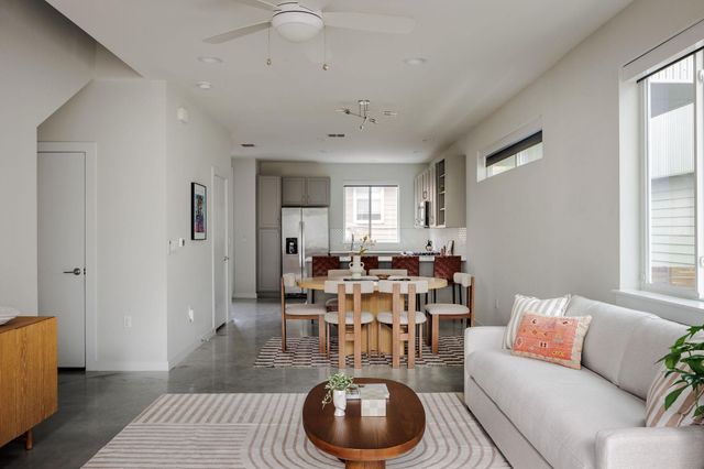 801 N Bluff DR 28, Austin, TX 78745