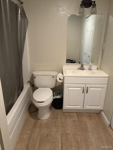 1495 Veterans Drive, De Soto, MO 63020