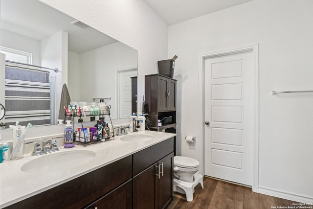 1106 Pigeon Lane, Marion, TX 78124