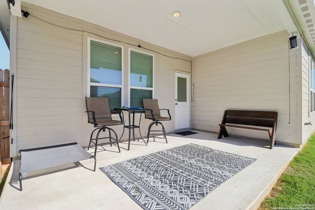 1106 Pigeon Lane, Marion, TX 78124