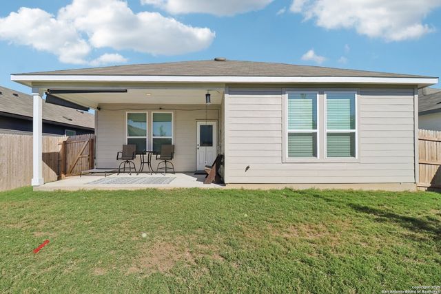 1106 Pigeon Lane, Marion, TX 78124