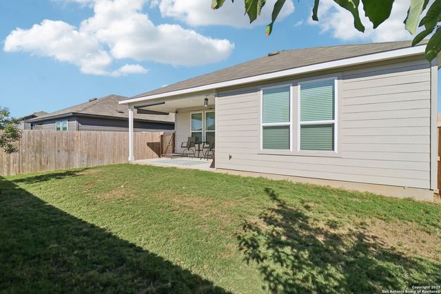 1106 Pigeon Lane, Marion, TX 78124