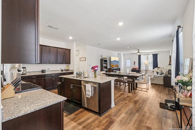 1106 Pigeon Lane, Marion, TX 78124