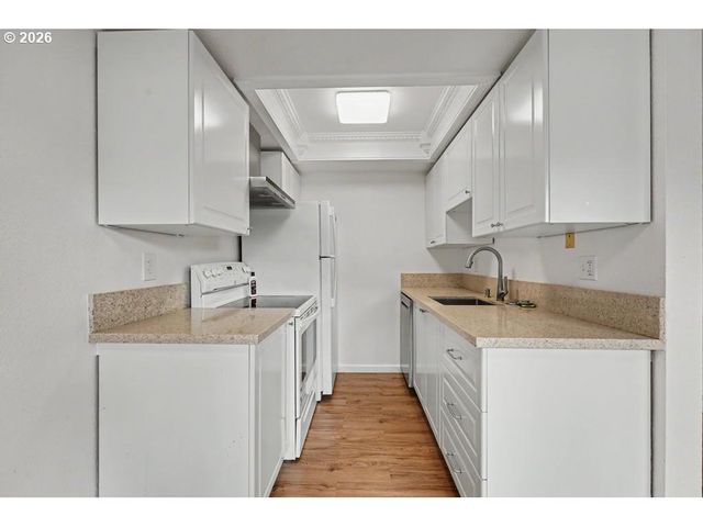84 GALEN St, Lake Oswego, OR 97035