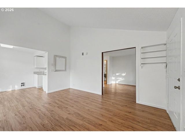 84 GALEN St, Lake Oswego, OR 97035