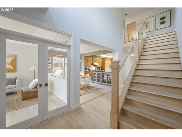 3924 Sw PASADENA St, Portland, OR 97219