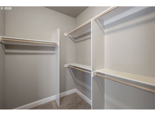 3924 Sw PASADENA St, Portland, OR 97219