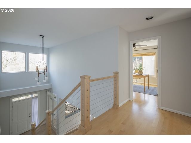 3924 Sw PASADENA St, Portland, OR 97219