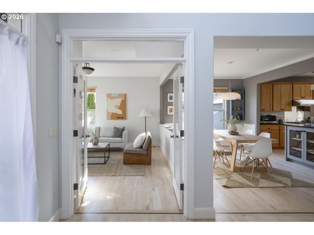 3924 Sw PASADENA St, Portland, OR 97219