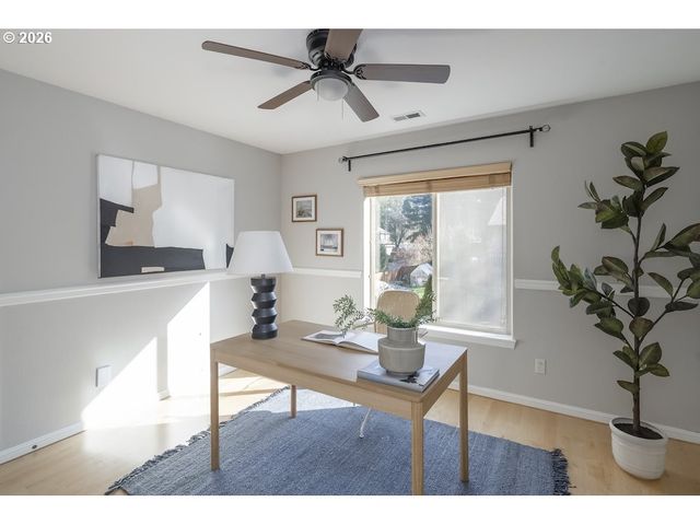 3924 Sw PASADENA St, Portland, OR 97219