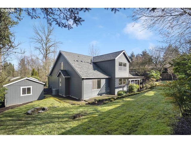 3924 Sw PASADENA St, Portland, OR 97219