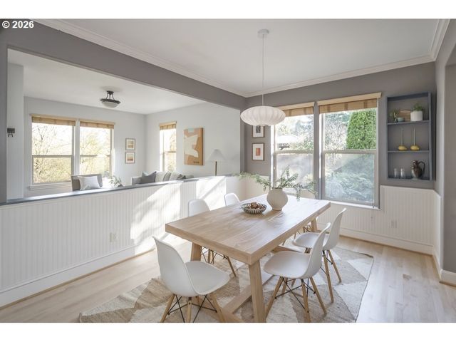 3924 Sw PASADENA St, Portland, OR 97219