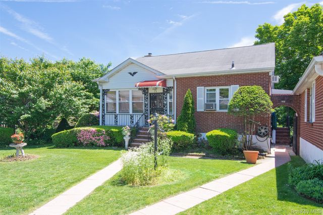 73 Lincoln Avenue, Yonkers, NY 10704