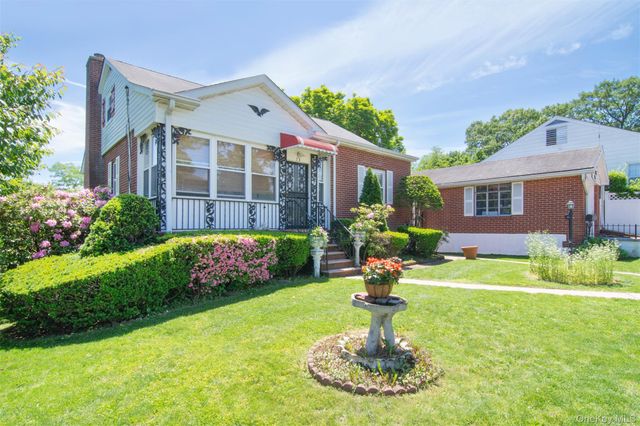 73 Lincoln Avenue, Yonkers, NY 10704