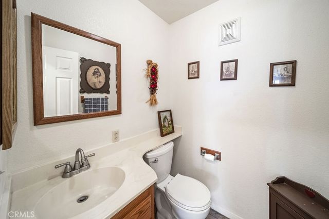 33268 Mackay Drive, Lake Elsinore, CA 92530
