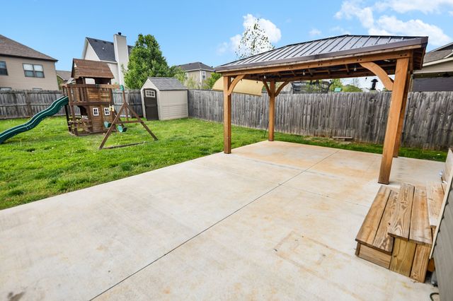 3710 Suiter Road, Clarksville, TN 37040