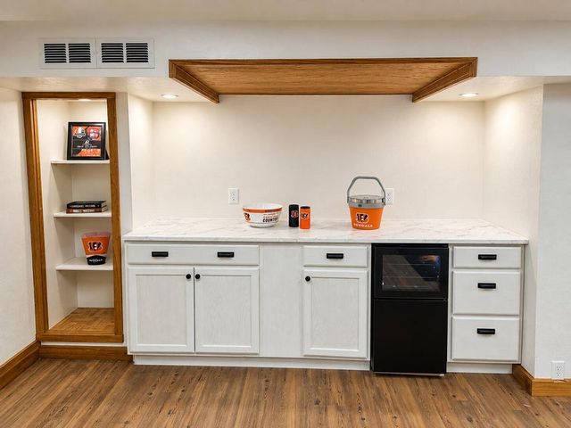 3400 Cambridge Drive, Springfield, OH 45503