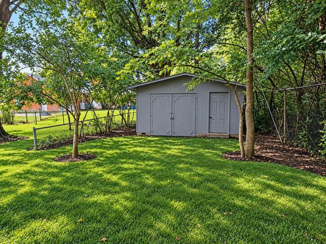 3400 Cambridge Drive, Springfield, OH 45503