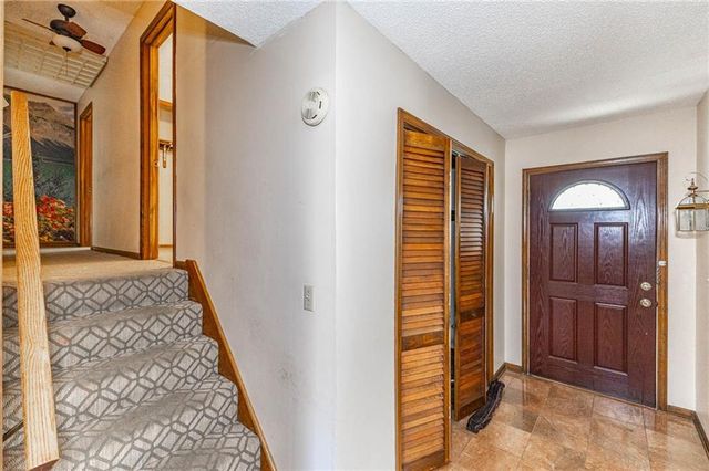 23650 W 56th Street, Shawnee, KS 66226