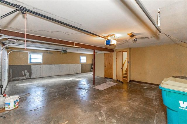 23650 W 56th Street, Shawnee, KS 66226