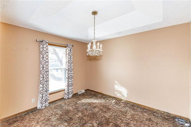 23650 W 56th Street, Shawnee, KS 66226