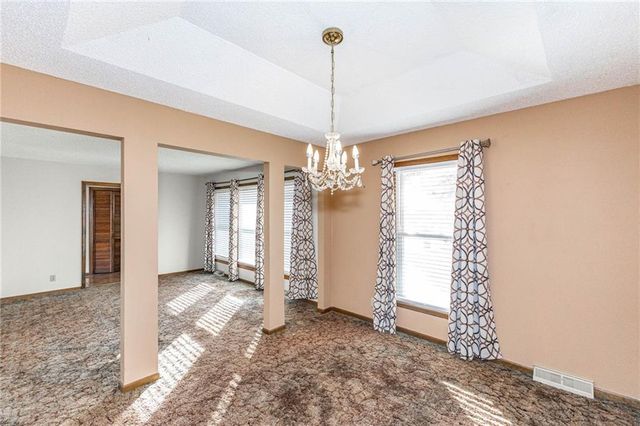 23650 W 56th Street, Shawnee, KS 66226