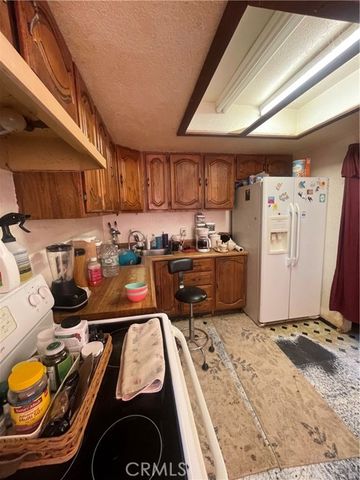 36363 Serra, Hinkley, CA 92347