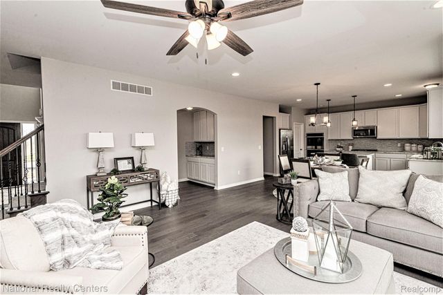 53236 Woodland Meadows, Chesterfield Township, MI 48047