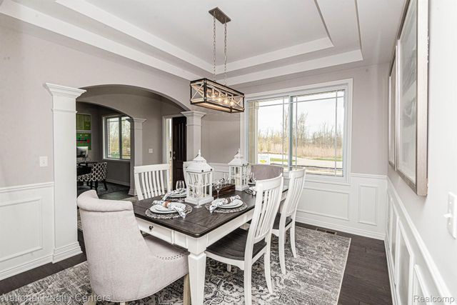53236 Woodland Meadows, Chesterfield Township, MI 48047