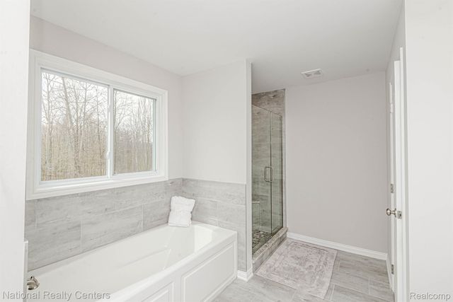 53236 Woodland Meadows, Chesterfield Township, MI 48047